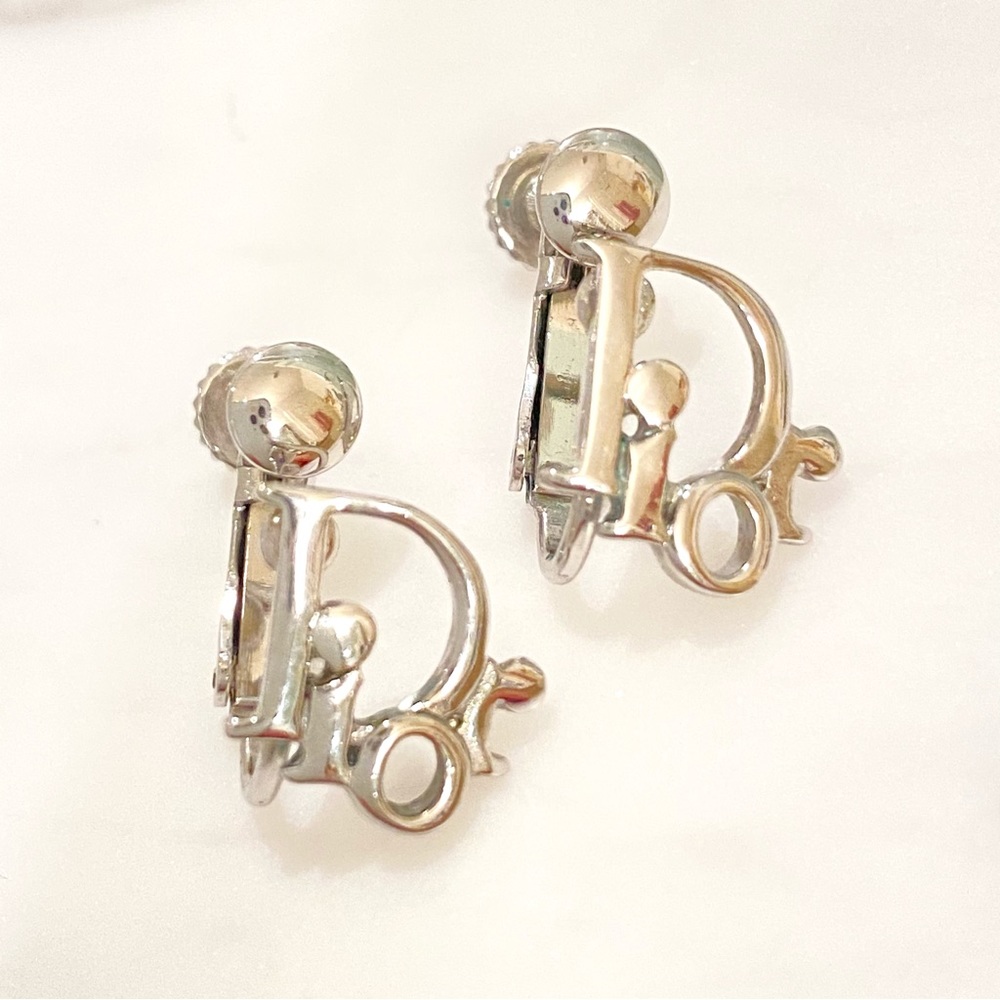DIOR SILVER EARRINGS❤️